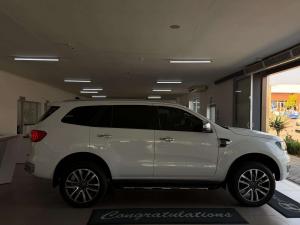 Ford Everest 2.0D BI-TURBO LTD 4X4 automatic - Image 8