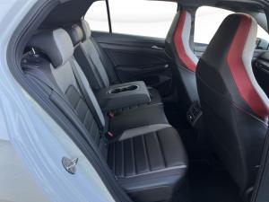 Volkswagen Golf GTI - Image 15