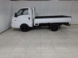 Hyundai H-100 Bakkie 2.6D deck - Image 2