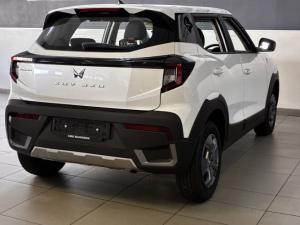 Mahindra XUV 3XO 1.2T MX3 manual - Image 3