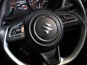 Suzuki Baleno 1.5 GLX manual - Image 17