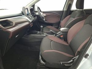 Toyota Starlet Cross 1.5 XS manual - Image 14