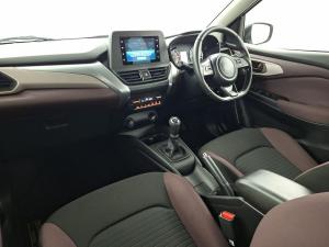Toyota Starlet Cross 1.5 XS manual - Image 17