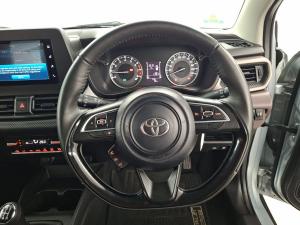 Toyota Starlet Cross 1.5 XS manual - Image 22
