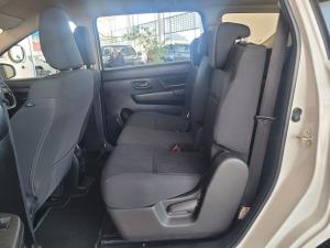 Toyota Rumion 1.5 SX manual - Image 13