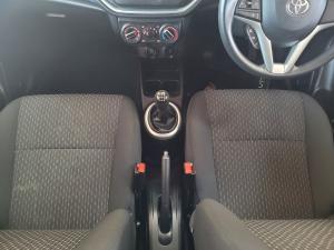 Toyota Vitz 1.0 XR manual - Image 17