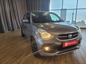 Toyota Vitz 1.0 XR manual - Image 1