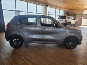 Toyota Vitz 1.0 XR manual - Image 5