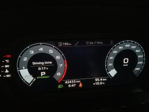 Audi A3 sedan 35TFSI S line - Image 3