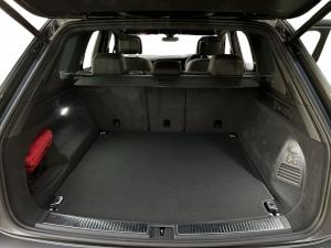Volkswagen Touareg V6 TDI Executive R-Line - Image 10