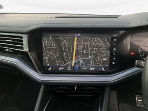 Volkswagen Touareg V6 TDI Executive R-Line - Image 12
