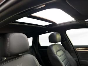 Volkswagen Touareg V6 TDI Executive R-Line - Image 20