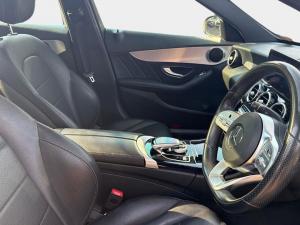 Mercedes-Benz C-Class C200 - Image 14