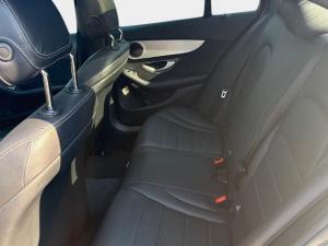 Mercedes-Benz C-Class C200 - Image 15