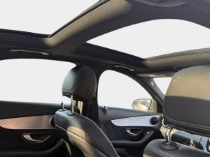 Mercedes-Benz C-Class C200 - Image 17