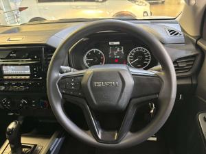 Isuzu D-Max 1.9TD double cab L auto - Image 15
