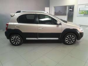 Toyota Etios Cross 1.5 Xs 5-Door - Image 6