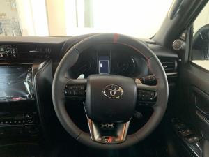 Toyota Fortuner 2.8GD-6 4x4 GR-Sport - Image 10