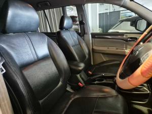Mitsubishi Pajero Sport 2.5DI-D 4x4 Shogun auto - Image 10
