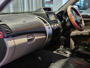 Mitsubishi Pajero Sport 2.5DI-D 4x4 Shogun auto - Image 13