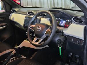 Nissan Magnite 1.0 Visia auto - Image 18
