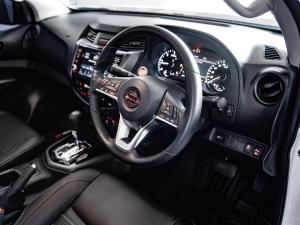 Nissan Navara 2.5DDTi double cab Pro-4X 4x4 Warrior - Image 27