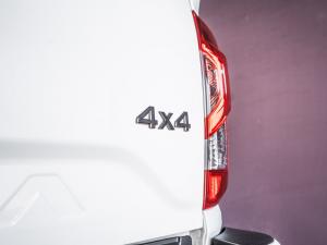 Nissan Navara 2.5DDTi double cab Pro-4X 4x4 Warrior - Image 45
