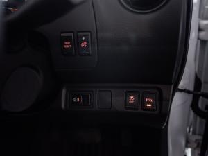 Nissan Navara 2.5DDTi double cab Pro-4X 4x4 Warrior - Image 8