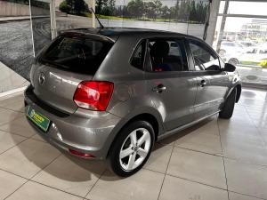Volkswagen Polo Vivo hatch 1.6 Highline - Image 4
