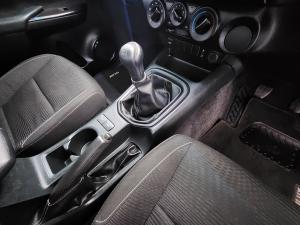 Toyota Hilux 2.4GD-6 Xtra cab Raider manual - Image 9