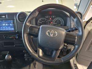 Toyota Land Cruiser 79 2.8GD-6 single cab manual - Image 6