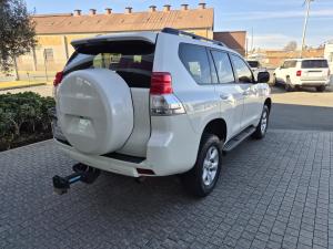 Toyota Land Cruiser Prado 3.0DT TX - Image 2