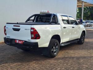 Toyota Hilux 2.8GD-6 double cab 4x4 Raider auto - Image 2