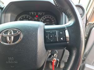 Toyota Land Cruiser 79 4.0 V6 double cab - Image 10