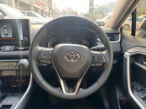 Toyota RAV4 2.0 VX - Image 8