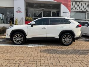 Toyota RAV4 2.0 VX - Image 22