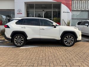 Toyota RAV4 2.0 VX - Image 3