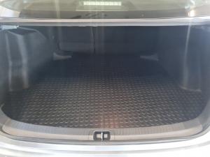 Toyota Corolla 1.8 Hybrid XS - Image 18