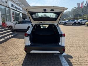Toyota Corolla Cross 1.8 HEV XS - Image 18