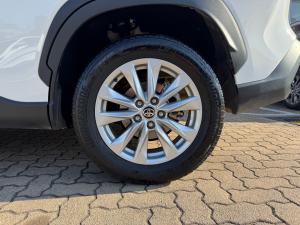 Toyota Corolla Cross 1.8 HEV XS - Image 19