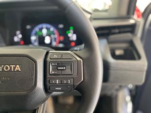 Toyota Hilux 2.8 GD-6 Raider 4X4 automaticD/C - Image 10
