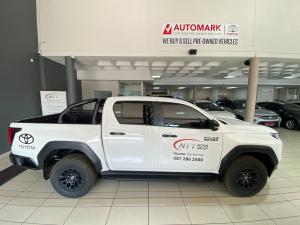 Toyota Hilux 2.8 GD-6 Raider 4X4 automaticD/C - Image 3