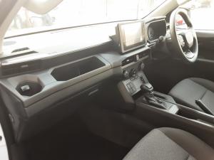 Toyota Hilux 2.8 GD-6 RB SRX 4X4 automaticD/C - Image 7