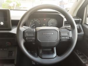 Toyota Hilux 2.8 GD-6 RB SRX 4X4 automaticD/C - Image 8