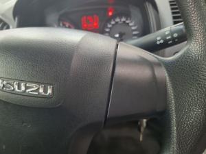 Isuzu D-MAX 250 HO Fleetside Safety S/C - Image 10