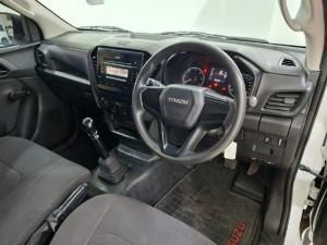 Isuzu D-Max 1.9TD single cab - Image 9