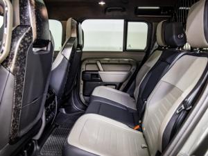 Land Rover Defender 110 Octa - Image 13