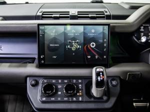 Land Rover Defender 110 Octa - Image 18