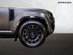 Land Rover Defender 110 Octa - Image 3
