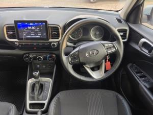 Hyundai Venue 1.0T Fluid auto - Image 10